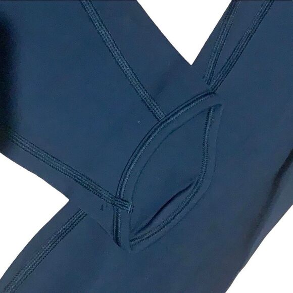 Athleta Blue 7/8 cropped leggings with side zipper pocket Size Medium - Picture 6 of 7